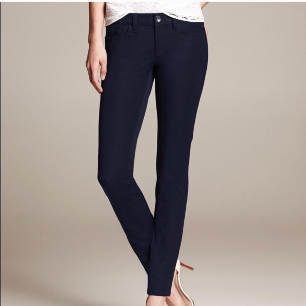 Banana Republic 5-pocket Sloans in navy